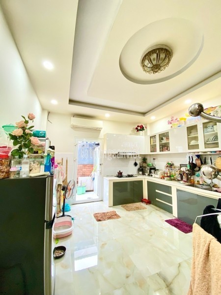 Bán nhà mặt phố đường  Đại Lộ 3, Phước Bình, Q9, Thủ Đức, TP HCM. DT  82m2, 3 tầng, giá 11.8  tỷ,