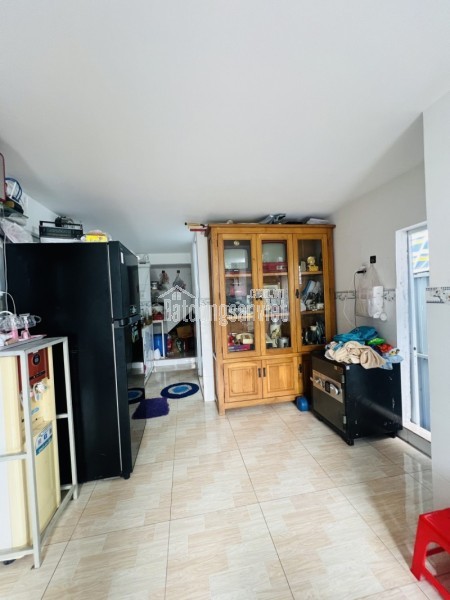 Bán nhà hẻm đường số 8, Trường Thọ, Thủ Đức, TP HCM. DT 100m2, cấp 4, giá 5.15 tỷ.