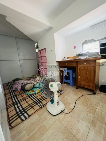 Bán nhà hẻm đường số 8, Trường Thọ, Thủ Đức, TP HCM. DT 100m2, cấp 4, giá 5.15 tỷ.