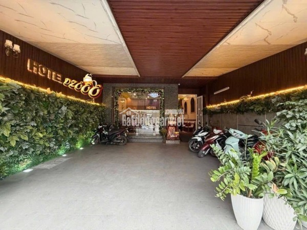 KHÁCH SẠN CAO CẤP - 38 tỷ TL - DÒNG TIỀN 2,2 tỷ/năm - 2 MẶT TIỀN TRƯỚC SAU