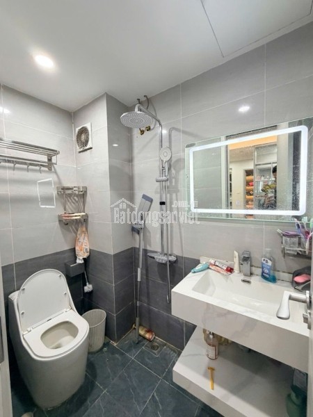 Bán căn hộ tòa C2 Xuân Đỉnh căn góc 62m2 2N2VS giá 6,5 tỷ