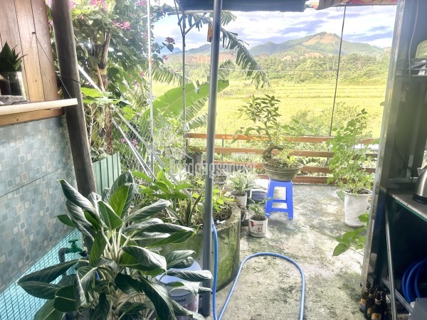 800 triệu - nhà giấy tờ 3 lá - mặt tiền đường 10,5m xã Bà Nà