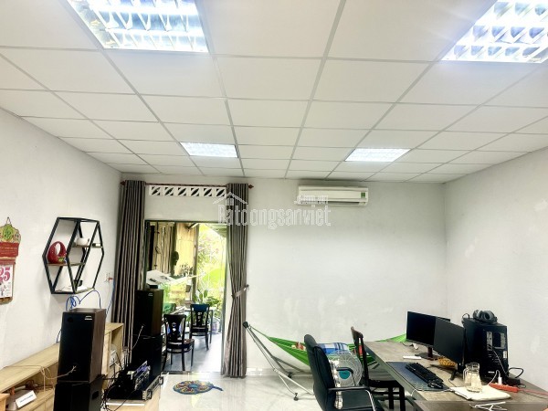 800 triệu - nhà giấy tờ 3 lá - mặt tiền đường 10,5m xã Bà Nà