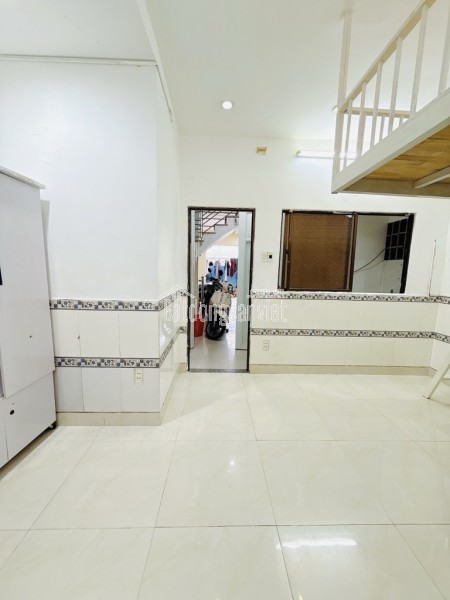 Chủ giảm 600 triệu bán nhanh nhà 4 tầng Lê Quang Định Bình Thạnh