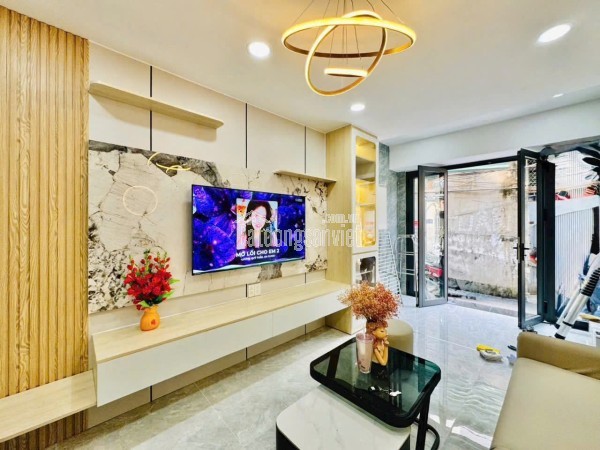 Chốt trong tháng Giêng – vừa có nhà mới, vừa có điện thoại xịn – quá đã luôn Ace ơi!