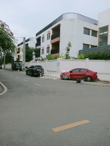 chỉ 20 tỷ 500 triệu có ngay đất tái định cư ngọc thụy , dt 50m, ô tô tránh , vĩa hè.