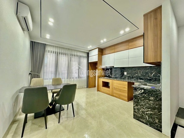 CHỈ HƠN 10 TỶ NHÀ ĐẸP CHỦ CẦN BÁN GẤP.

 6 tầng thang máy – diện tích sử dụng rộng rãi 40m.