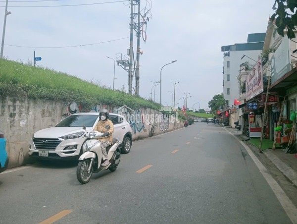 CHỈ HƠN 10 TỶ NHÀ ĐẸP CHỦ CẦN BÁN GẤP.

 6 tầng thang máy – diện tích sử dụng rộng rãi 40m.