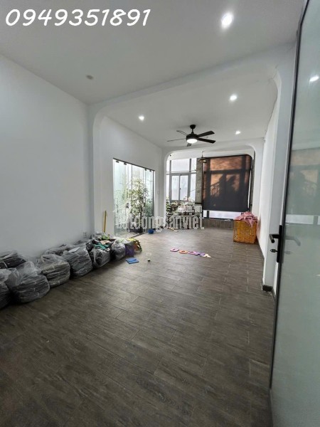 NHÀ SÁT MẶT TIỀN - KHU BÀU CÁT - 105M2- 3TẦNG - GIÁ 8,5TỶ