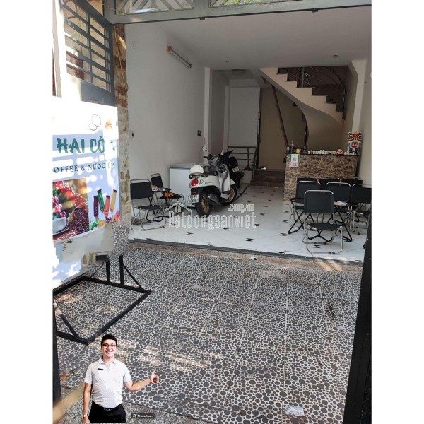 Cho thuê mặt bằng Nguyên Hồng, 4x15m, có phòng ở lại, 7tr