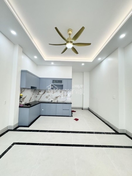 Nhà mới 2 tầng- Hẻm xe hơi gần trường học Tam Bình - Tô Ngọc Vân, 6.7 x 15m - 8 tỷ (TL)