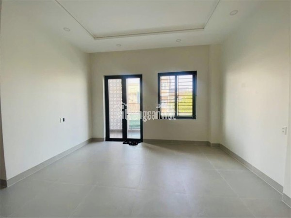 Nhà mới 2 tầng- Hẻm xe hơi gần trường học Tam Bình - Tô Ngọc Vân, 6.7 x 15m - 8 tỷ (TL)