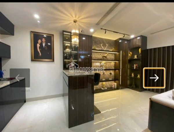 Chỉ 22 tỷ có ngay nhà Việt Hưng mặt tiền 8m, dt 61m.