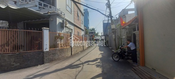 Bán căn biệt thự Lê Đức Thọ, Gò Vấp, DT 297m2, trệt + lầu, còn cứng cáp, giá đầu tư 21 tỷ có TL