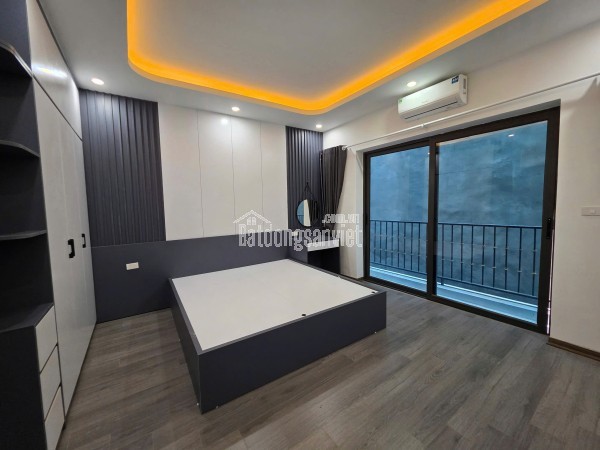 Bán nhà phố Phan Đình Giót - Hà Đông 5 tầng thang máy 7,7 tỷ