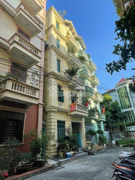 CHO THUÊ NHÀ 5 TẦNG – NGUYỄN VĂN HUYÊN, CẦU GIẤY, HÀ NỘI