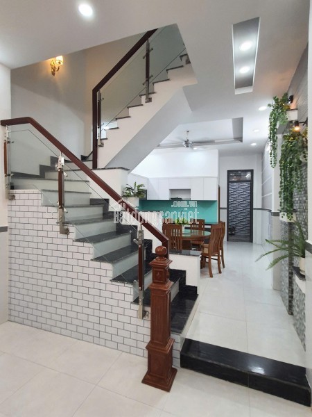 Bán nhà mới xây Full nội thất đường số 6 linh xuân Thủ Đức TPHCM,LH 0909428959