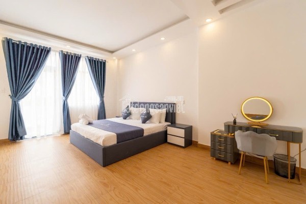 Bán nhà mặt tiền Thảo Điền cực hiếm, Thủ Đức (Q2 cũ), 205m2, HDT 75tr, 36.9 tỷ