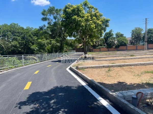 Lô đất 100m2 full thổ sẵn sổ gần Đại Học Quốc Gia, CHợ Hòa Lạc