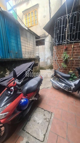 BÁN NHÀ PHỐ LĨNH NAM, GẦN PHỐ, GẦN CHỢ, GẦN TRƯỜNG ĐẠI HỌC DT31M