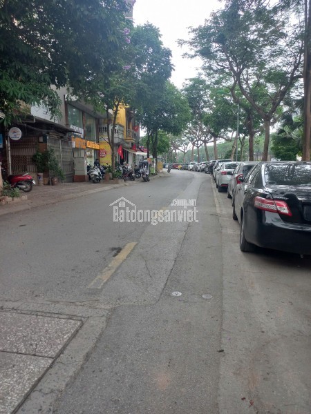 Bán tòa nhà văn phòng khu đấu giá 3ha phố Đức Diễn cách Hồ 50m