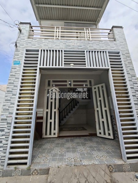 132. Nhà 5,5 triệu 3 phòng ngủ gần cầu Bà Bộ