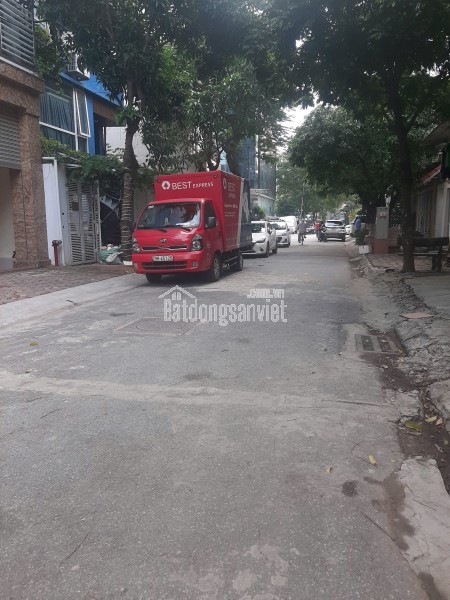 Bán nhà mặt phố Nhân Hòa, Vũ Trọng Phụng