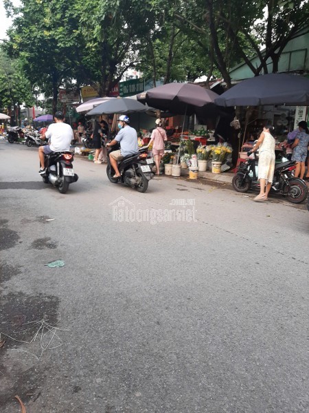 Bán nhà mặt phố Nhân Hòa, Vũ Trọng Phụng