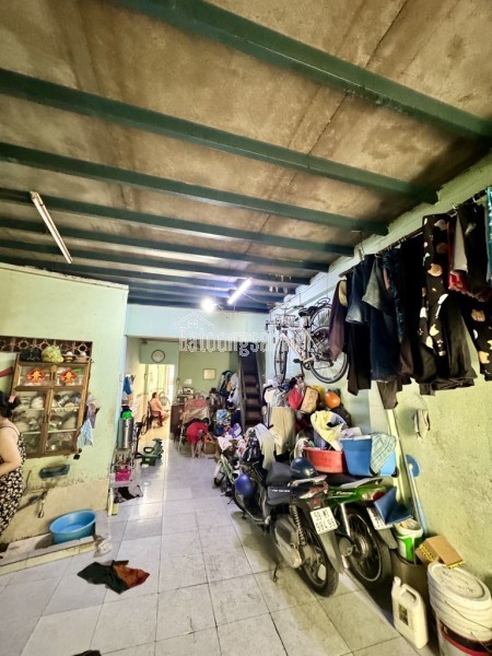 NHÀ CHÍNH CHỦ 20 NĂM CHƯA QUA ĐÒ-3 TẦNG-4PN- NHÀ 2 MẶT HẼM-HẼM THÔNG-SÁT MẶT TIỀN LẠC LONG QUÂN