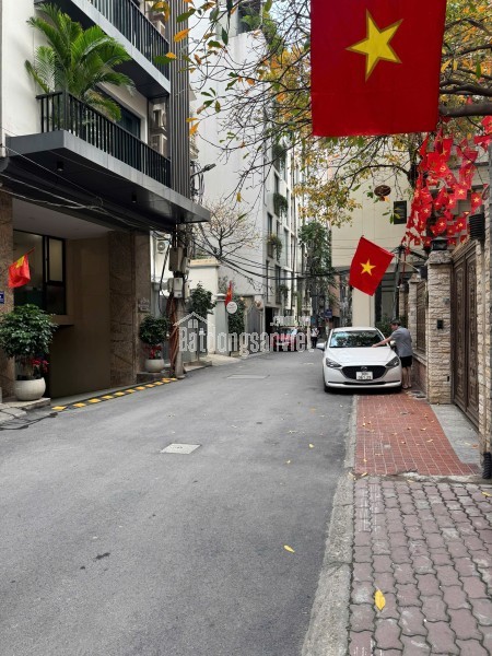 Bán nhà 6T thang máy Trần Quang Diệu, Đống Đa, ô tô đỗ cổng, xây mới, 38m, 14.5 tỷ