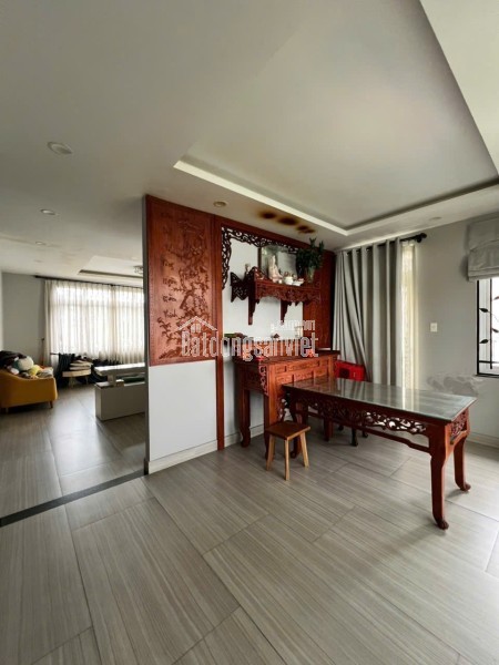 Bán biệt thự 240m2 Đặng Thùy Trâm, Bình Thạnh, 30.9 tỷ, Gần sông. 4 tầng