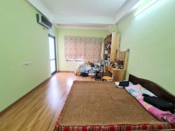 Bán nhà Kim giang dt 45m2 x5T, ngõ rộng,thoáng,gần phố,giá chỉ 8,25 tỷ,sđcc