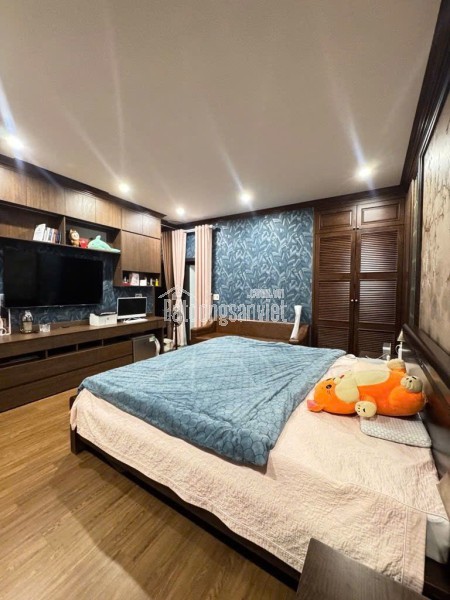 Bán nhà phân lô Trần Quang Diệu, Đống Đa, ô tô thông, dân trí cao, 40m, 4 tầng, 13.7 tỷ