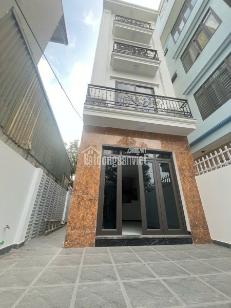 Bán nhà Vĩnh Ninh Thanh Trì Hà Nội 79m2, 4 tầng, 4 phòng ngủ, cách ô tô 10m, giá tốt