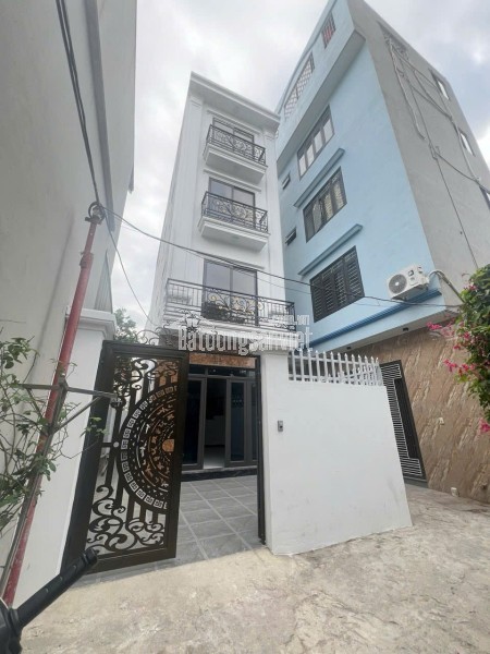 Bán nhà Vĩnh Ninh Thanh Trì Hà Nội 79m2, 4 tầng, 4 phòng ngủ, cách ô tô 10m, giá tốt