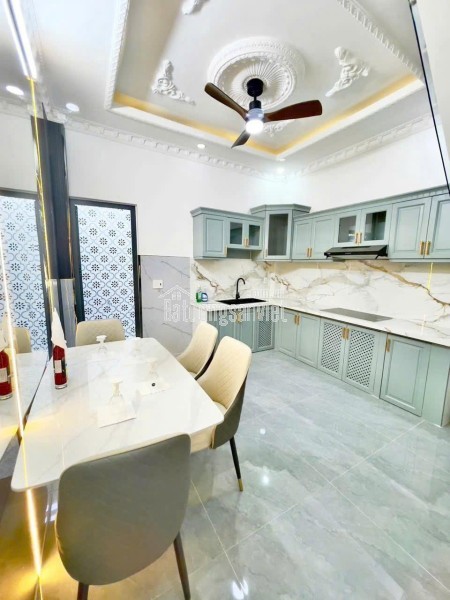 NHÀ 3 TẦNG, XE TẢI ĐỔ CỬA, CẠNH PHÚ MỸ HƯNG, SÁT MẶT TIỀN, CHỈ HƠN 5 TỶ