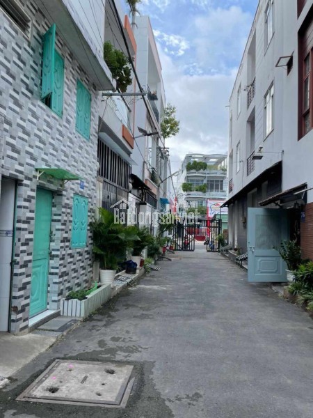 Bán nhà 4 tầng hẻm xe tải qusy đầu p.Hiệp Thành, Quận 12 - tặng nội thất