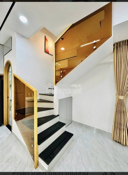 HOA HẬU LÀNG ĐH - XVNT-UNG VĂN KHIÊM-P.BÌNH THẠNH -HẺM XE TẢI CÁCH 2 CĂN