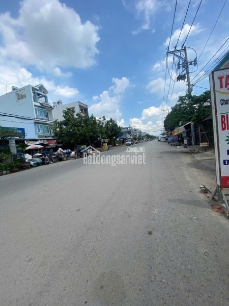 Bán nhà mặt phố 5 tầng Bình Tân: 90m2, 4PN, sổ hồng, vị trí vàng, giá 15 tỷ. Liên hệ 0935911385.