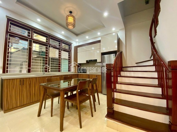 BÁN NHÀ LONG BIÊN THANG MÁY 4 NGỦ Ô TÔ BỒ ĐỀ