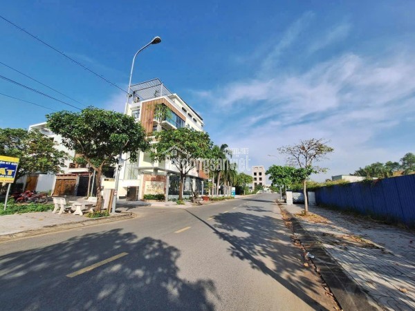 Nhà góc 2 mặt tiền, hẻm xe hơi Nguyễn Thị Thập, 6 phòng, hơn 9 tỷ, ngay Lotte Mart