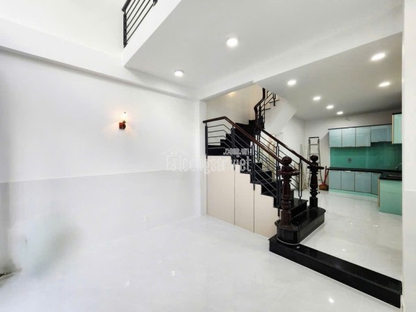 Chỉ 6 Tỷ Nhỉnh - Hẻm 2 Sẹc - Hẻm Xe Hơi - Gần Aeon Mall Tân Phú - Nhà Đẹp