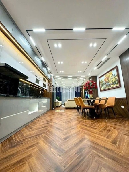 🆘 Nhỉnh 7🧄 - 5 tầng full nội thất- nhà đẹp ở ngay 

✨Phúc Lợi hàng xóm Vinhome riverside ,

✨ngõ