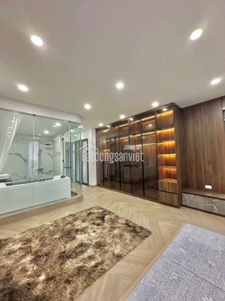 🆘 Nhỉnh 7🧄 - 5 tầng full nội thất- nhà đẹp ở ngay 

✨Phúc Lợi hàng xóm Vinhome riverside ,

✨ngõ