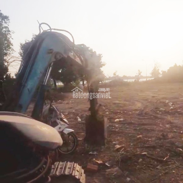 Cần bán lô 4000 m2 đất đẹp view sông Sài Gòn, gần Vạn Phúc, QL13