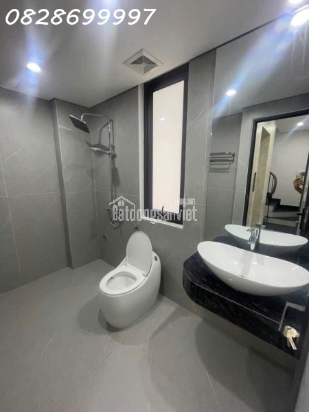 Bán Nhà Phố ĐỐNG ĐA- CHÙA BỘC- Ô TÔ ĐỖ CỬA VÀO NHÀ.