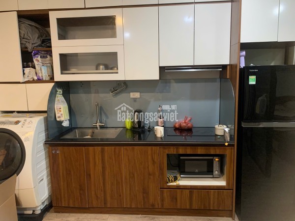 Cần Nhượng lại căn hộ 2PN1K view Hồ Ba Mẫu, Phường Phương Liên, Quận Đống Đa, Hà Nội