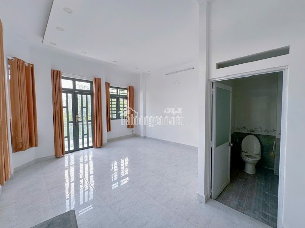 TRUNG TÂM NHÀ BÈ  .LÊ VĂN LƯƠNG - LÔ GÓC NHÀ 4 TẦNG- NGANG LỚN - NHÀ KIÊN CỐ