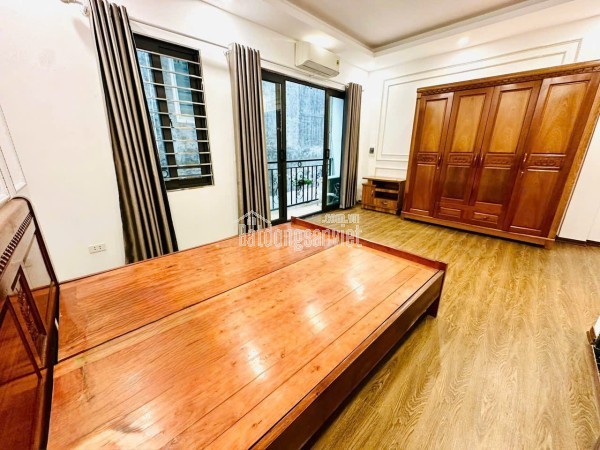 Nhỉnh 13t , 5 tầng thang máy,cách 1 nhà ra mặt phố Ngọc Lâm , cực hiếm nhà bán,dân xây Btct chắc