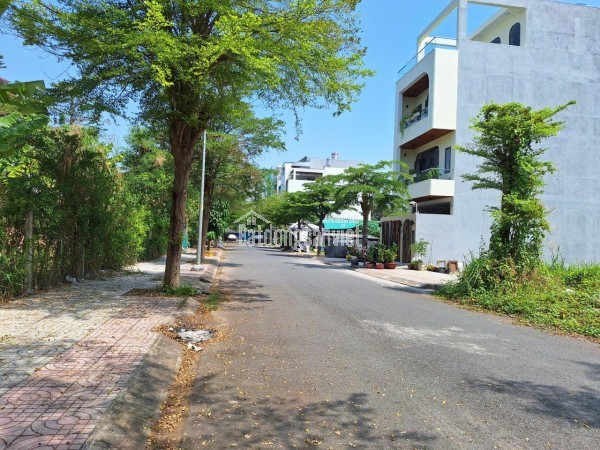 Nhà sân vườn rộng, 22x13m, hẻm xe hơi Huỳnh Tấn Phát, 9 tỷ